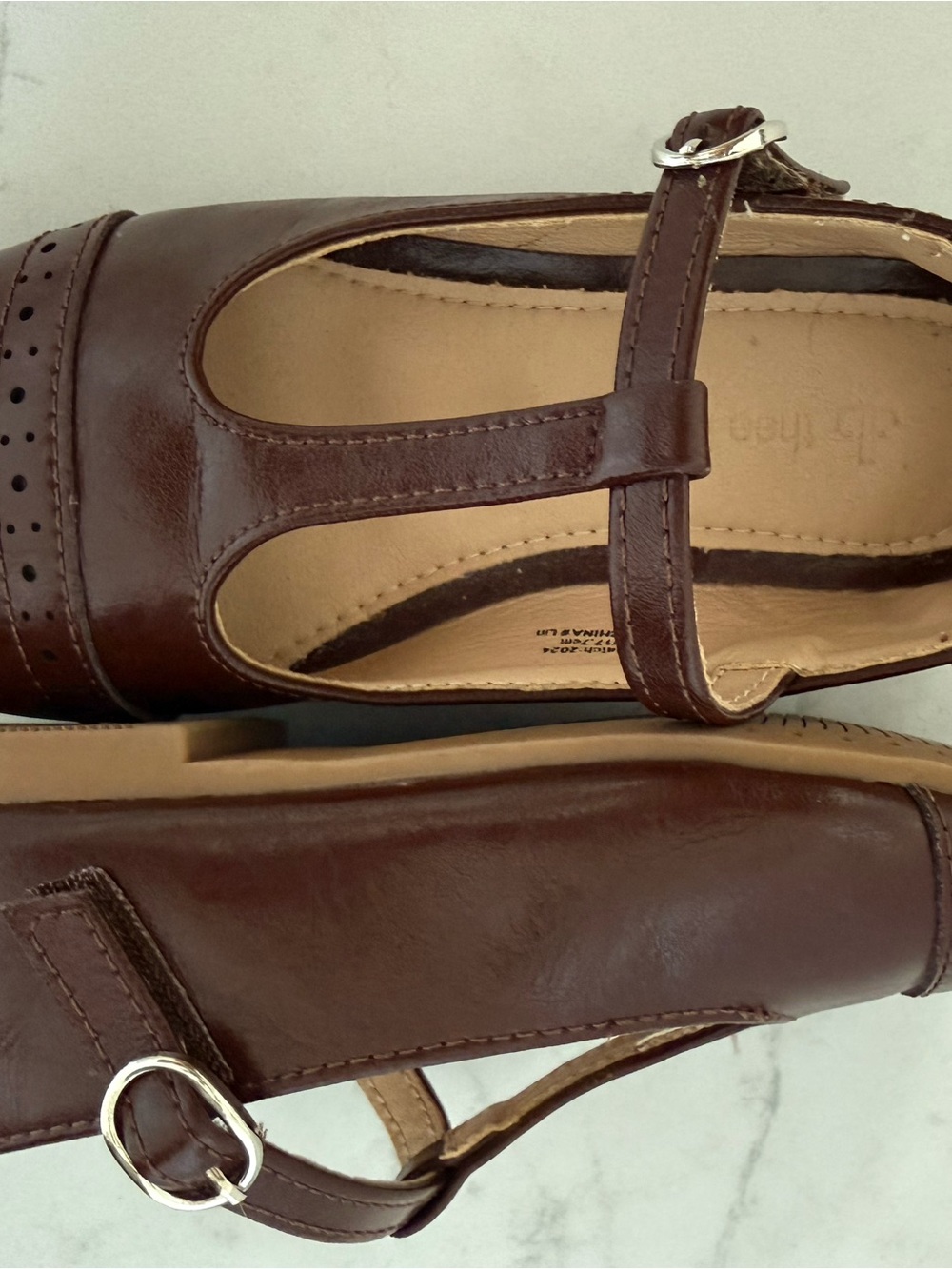 Girls Brown T-Strap Mary Jane Dress Shoes 10T - Picture 3 of 5